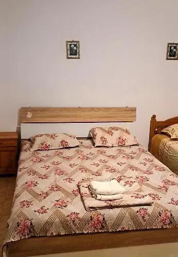 Family House Victoria' Garden Pensjonat 3*